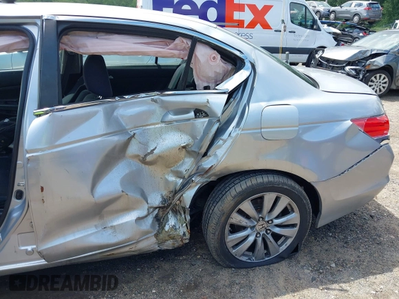 2011 Honda Accord LX z VIN 1HGCP2F38BA017634, wystawiony jako IAAI lot #42697170 z przebiegiem 239 242 mil mil oraz . Historia ofert i sprzedaży dostępna na DreamBid. Obrazek 6.