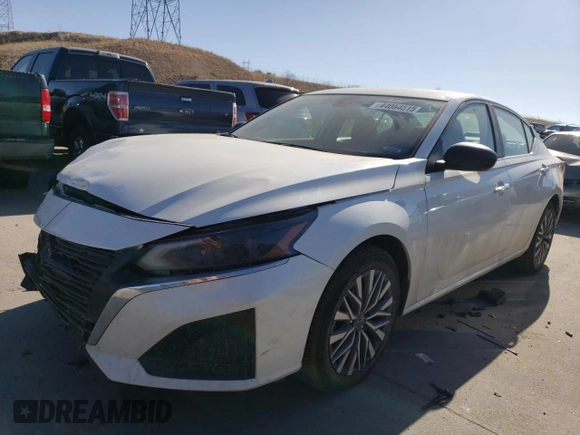 2024 Nissan Altima 2.5 SV with VIN 1N4BL4DW9RN351680, listed as a Copart auction lot 44054515 with 19,820 mi miles and Salvage Title. Bid and sale history available at carsss.com. Image 1.