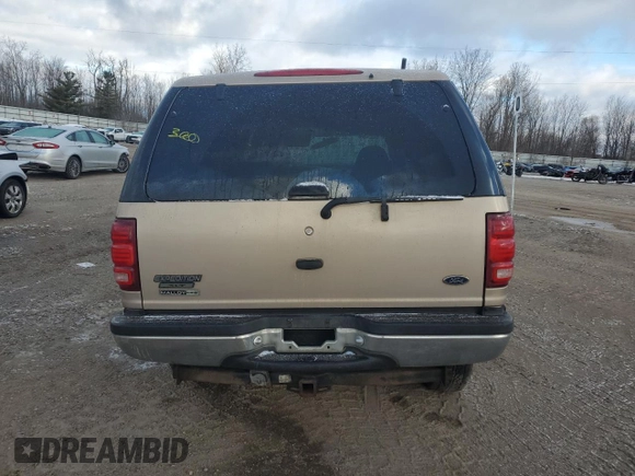 1998 Ford Expedition XLT z VIN 1FMPU18L2WLC21903, wystawiony jako Copart lot #43769965 z przebiegiem 154 851 mil mil oraz Czysty tytuł • Clean title. Historia ofert i sprzedaży dostępna na DreamBid. Obrazek 6.
