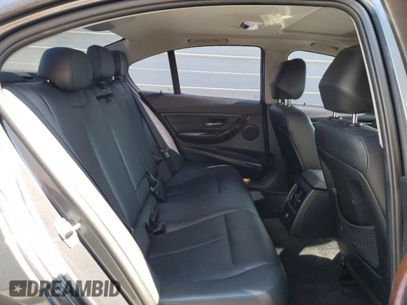 2013 BMW 3 Series 328i xDrive с VIN WBA3B5C55DF597111, выставлен на аукционе Copart как лот 62063575 с пробегом 105 018 миль миль и Чистый • Clean title. История ставок и продаж доступна на DreamBid. Изображение 10.