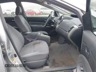 2007 Toyota Prius with VIN JTDKB20U973288241, listed as a IAAI auction lot 41914009 with 197,651 mi miles. Bid and sale history available at carsss.com. Image 5.