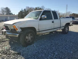 1994 GMC Sierra 1500 z VIN 2GTEK19K2R1555334, wystawiony jako Copart lot #43278185 z przebiegiem 214 838 mil mil oraz Szkoda całkowita • Salvage title. Historia ofert i sprzedaży dostępna na DreamBid. Obrazek 1.