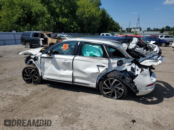 2024 Lincoln Corsair Grand Touring z VIN 5LMTJ5DZ8RUL01369, wystawiony jako Copart lot #66611794 z przebiegiem Nie podano mil oraz Nie do naprawy • Non repairable. Historia ofert i sprzedaży dostępna na DreamBid. Obrazek 2.