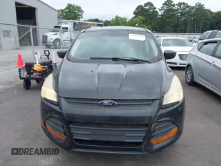 2014 Ford Escape S с VIN 1FMCU0F7XEUC01325, выставлен на аукционе IAAI как лот 42397636 с пробегом 194 949 миль миль и . История ставок и продаж доступна на DreamBid. Изображение 6.