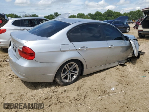 2008 BMW 3 Series 328xi with VIN WBAVC73508KX92158, listed as a Copart auction lot 61640585 with 168,101 mi miles and Salvage title. Bid and sale history available at DreamBid. Image 3.