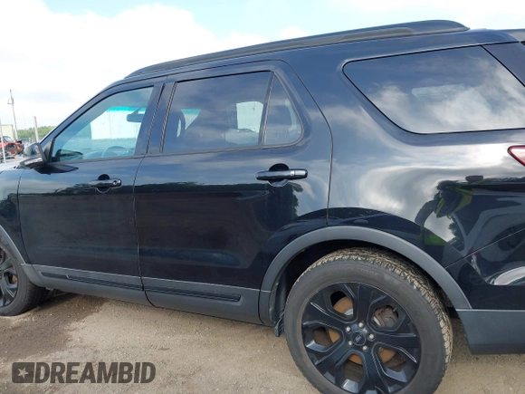 2016 Ford Explorer Sport z VIN 1FM5K8GT6GGC82785, wystawiony jako IAAI lot #42347253 z przebiegiem 170 680 mil mil oraz . Historia ofert i sprzedaży dostępna na DreamBid. Obrazek 14.