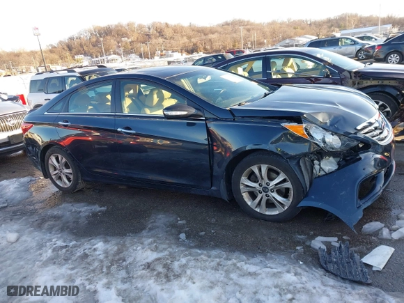 2013 Hyundai Sonata SE with VIN 5NPEC4AC4DH543471, listed as a IAAI auction lot 41267966 with 143,471 mi miles. Bid and sale history available at carsss.com. Image 13.