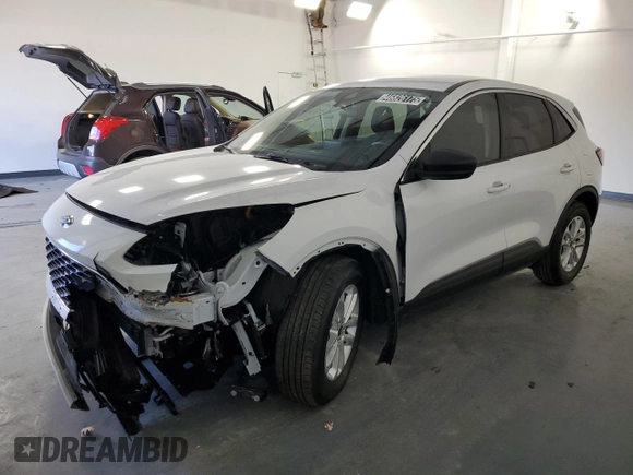 2022 Ford Escape SE Hybrid with VIN 1FMCU9BZ1NUA24675, listed as a Copart auction lot 46826175 with 45,776 mi miles and Clean Title. Bid and sale history available at DreamBid. Image 1.