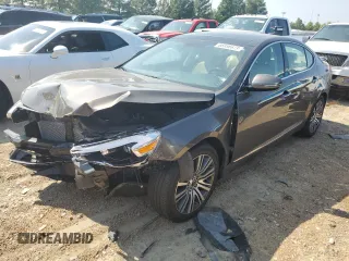 2015 Kia Cadenza Premium with VIN KNALN4D76F5173172, listed as a Copart auction lot 66956673 with 37,974 mi miles and Salvage Title. Bid and sale history available at carsss.com. Image 1.