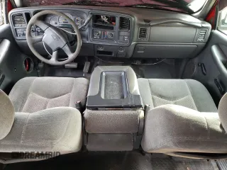 2003 Chevrolet Silverado 1500 with VIN 1GCEK19V33Z297804, listed as a Copart auction lot 81143974 with 200,016 mi miles and Clean Title. Bid and sale history available at carsss.com. Image 8.
