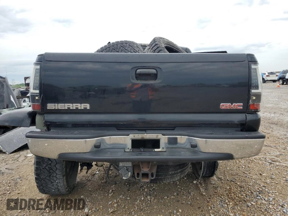 2004 GMC Sierra 2500HD SLT z VIN 1GTHK23114F143006, wystawiony jako Copart lot #55283215 z przebiegiem Nie podano mil oraz Szkoda całkowita • Salvage title. Historia ofert i sprzedaży dostępna na DreamBid. Obrazek 6.