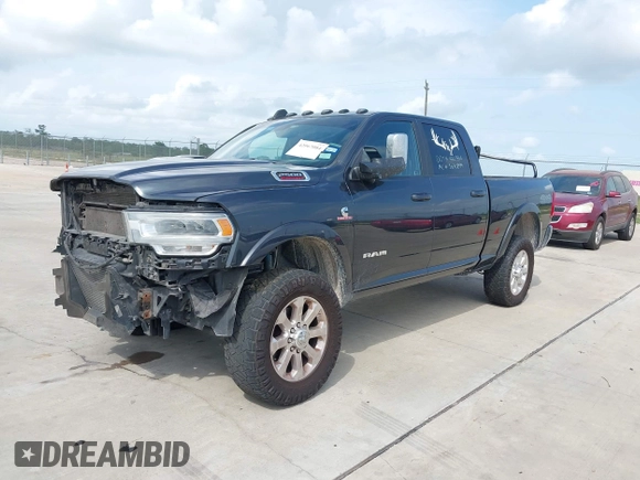2020 Ram 2500 Laramie with VIN 3C6UR5FL7LG192773, listed as a IAAI auction lot 42067084 with 258,018 mi miles and . Bid and sale history available at DreamBid. Image 17.