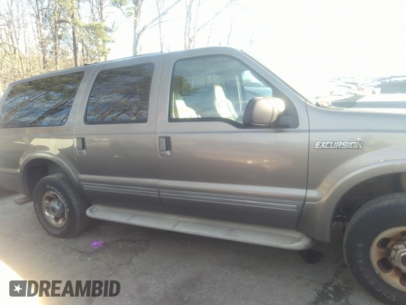 2005 Ford Excursion Limited with VIN 1FMNU43S95EB14129, listed as a IAAI auction lot 41348973 with Not provided miles and . Bid and sale history available at DreamBid. Image 12.