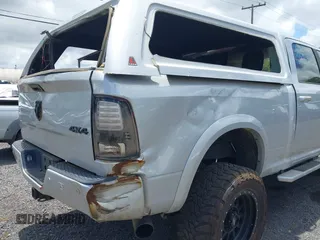 2018 Ram 2500 Laramie with VIN 3C6UR5FL3JG301310, listed as a IAAI auction lot 42239570 with 189,853 mi miles and . Bid and sale history available at DreamBid. Image 19.