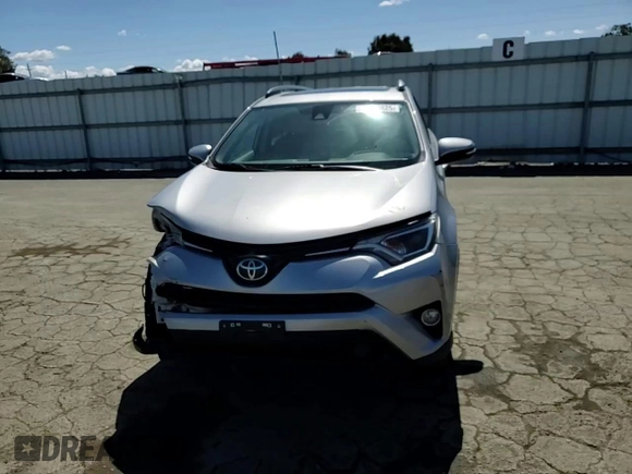 2017 Toyota RAV4 XLE with VIN 2T3WFREV0HW358286, listed as a Copart auction lot 51365425 with 39,953 mi miles and Salvage Title. Bid and sale history available at DreamBid. Image 10.