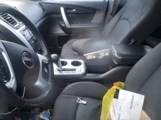 2010 GMC Acadia SLE with VIN 1GKLVLED1AJ181685, listed as a Copart auction lot 82568154 with Not Provided miles and Salvage Title. Bid and sale history available at DreamBid. Image 10.