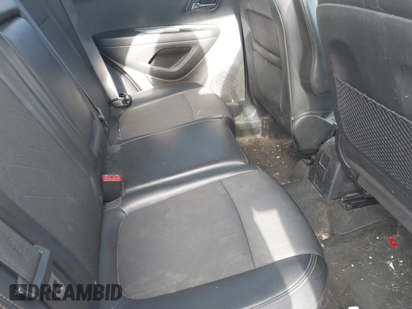 2019 Chevrolet Trax LT with VIN KL7CJPSB8KB830991, listed as a IAAI auction lot 40839908 with 89,981 mi miles. Bid and sale history available at carsss.com. Image 8.