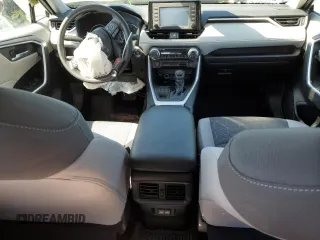 2022 Toyota RAV4 XLE with VIN 2T3P1RFV1NW259179, listed as a Copart auction lot 57253525 with 55,764 mi miles and Salvage title. Bid and sale history available at DreamBid. Image 8.