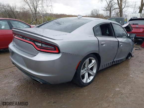2017 Dodge Charger R/T with VIN 2C3CDXCT4HH601844, listed as a IAAI auction lot 40940942 with NaN miles. Bid and sale history available at carsss.com. Image 4.