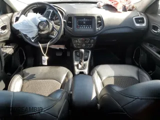 2020 Jeep Compass Latitude with VIN 3C4NJDBB6LT228908, listed as a Copart auction lot 59575014 with 55,618 mi miles and Salvage Title. Bid and sale history available at DreamBid. Image 8.