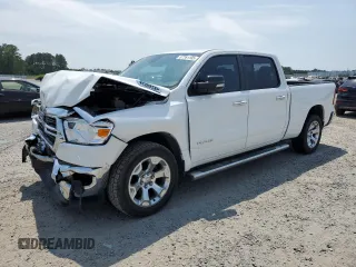 2019 Ram 1500 Big Horn z VIN 1C6SRFMTXKN922018, wystawiony jako Copart lot #57761105 z przebiegiem 55 071 mil mil oraz Szkoda całkowita • Salvage title. Historia ofert i sprzedaży dostępna na DreamBid. Obrazek 1.