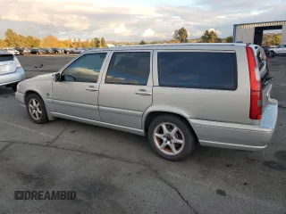 2000 Volvo V70 with VIN YV1LW61JXY2644752, listed as a Copart auction lot 80972004 with 115,495 mi miles and Clean Title. Bid and sale history available at carsss.com. Image 2.