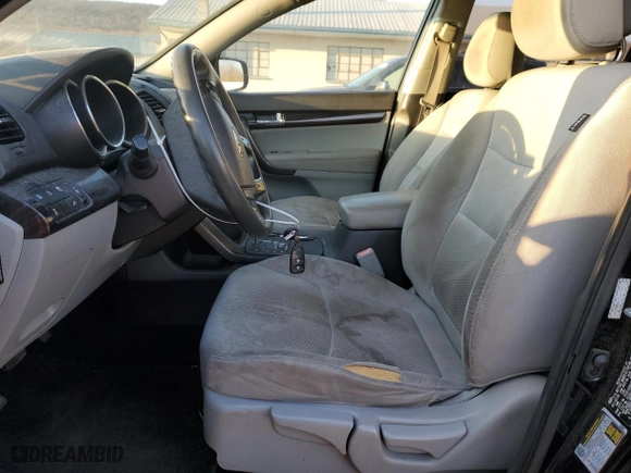 2011 Kia Sorento LX with VIN 5XYKTCA15BG010724, listed as a Copart auction lot 88872505 with 227,871 mi miles and Clean Title. Bid and sale history available at carsss.com. Image 7.