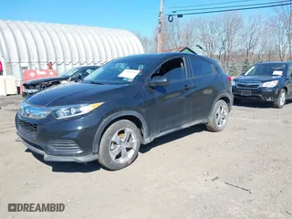 2021 Honda HR-V LX with VIN 3CZRU6H33MM702839, listed as a IAAI auction lot 41683710 with 26,304 mi miles. Bid and sale history available at carsss.com. Image 17.