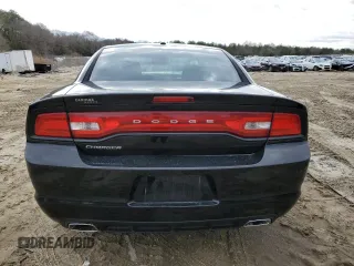 2013 Dodge Charger SE z VIN 2C3CDXBG3DH566891, wystawiony jako Copart lot #50501075 z przebiegiem 176 024 mil mil oraz Szkody całkowita. Historia ofert i sprzedaży dostępna na DreamBid. Obrazek 6.