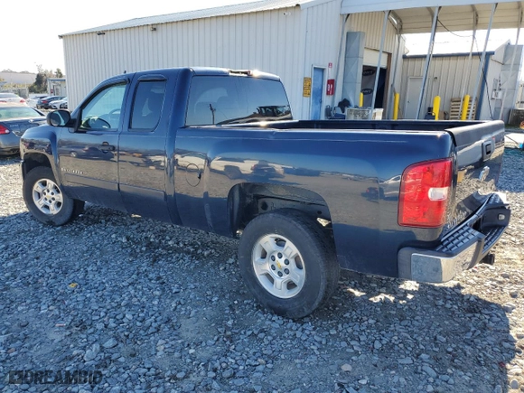 2008 Chevrolet Silverado 1500 LT w/1LT with VIN 2GCEC19J181279215, listed as a Copart auction lot 87639865 with 161,826 mi miles and Salvage Title. Bid and sale history available at carsss.com. Image 2.