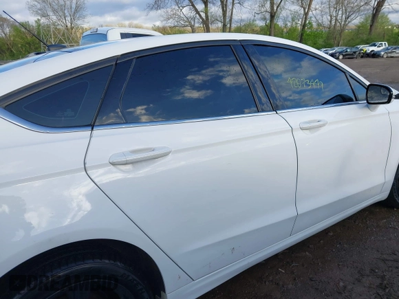 2016 Ford Fusion SE with VIN 3FA6P0H96GR353514, listed as a IAAI auction lot 42073449 with 177,979 mi miles and . Bid and sale history available at DreamBid. Image 13.