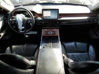 2020 Lincoln Aviator Reserve z VIN 5LM5J7XC8LGL26385, wystawiony jako Copart lot #45191005 z przebiegiem 62 050 mil mil oraz Szkoda całkowita • Salvage title. Historia ofert i sprzedaży dostępna na DreamBid. Obrazek 8.