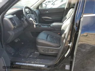 2022 Nissan Pathfinder Platinum with VIN 5N1DR3DK3NC204748, listed as a Copart auction lot 42362945 with 38,637 mi miles and Salvage Title. Bid and sale history available at carsss.com. Image 7.