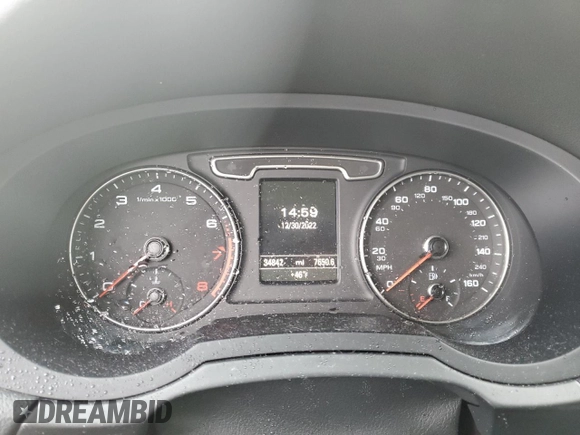 2015 Audi Q3 2.0T Prestige with VIN WA1GFCFS3FR009412, listed as a Copart auction lot 73237582 with 34,842 mi miles. Bid and sale history available at carsss.com. Image 9.