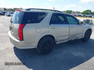 2008 Cadillac SRX AWD with VIN 1GYEE637280101842, listed as a IAAI auction lot 41417596 with 125,052 mi miles. Bid and sale history available at carsss.com. Image 4.