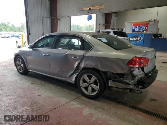 2012 Volkswagen Passat SE z VIN 1VWBP7A36CC002082, wystawiony jako Copart lot #60692375 z przebiegiem 154 980 mil mil oraz Szkoda całkowita • Salvage title. Historia ofert i sprzedaży dostępna na DreamBid. Obrazek 2.