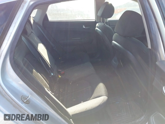 2019 Kia Optima LX with VIN 5XXGT4L35KG359896, listed as a IAAI auction lot 41849243 with 140,975 mi miles. Bid and sale history available at carsss.com. Image 8.