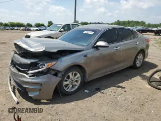 2016 Kia Optima LX z VIN 5XXGT4L30GG105066, wystawiony jako Copart lot #60407935 z przebiegiem 144 303 mil mil oraz Czysty tytuł • Clean title. Historia ofert i sprzedaży dostępna na DreamBid. Obrazek 1.