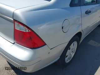 2007 Ford Focus S with VIN 1FAFP34N97W131230, listed as a IAAI auction lot 42661651 with 221,807 mi miles and . Bid and sale history available at DreamBid. Image 6.