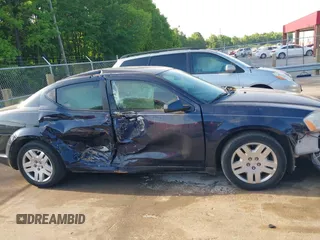2014 Dodge Avenger SE z VIN 1C3CDZAG2EN217906, wystawiony jako IAAI lot #42144859 z przebiegiem 138 655 mil mil oraz . Historia ofert i sprzedaży dostępna na DreamBid. Obrazek 13.