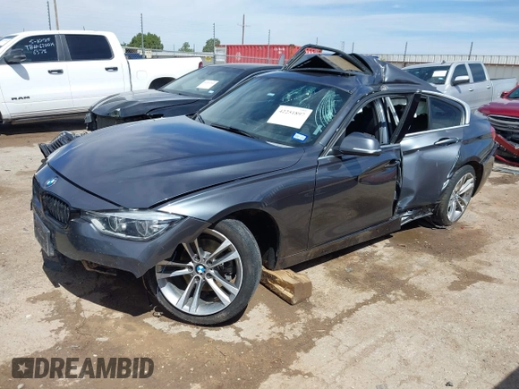 2018 BMW 3 Series 330i z VIN WBA8B9C54JEE81206, wystawiony jako IAAI lot #42251897 z przebiegiem Nie podano mil oraz . Historia ofert i sprzedaży dostępna na DreamBid. Obrazek 16.