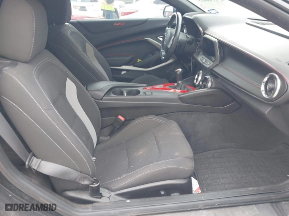 2019 Chevrolet Camaro 1SS with VIN 1G1FE1R73K0141237, listed as a IAAI auction lot 41550025 with 35,477 mi miles. Bid and sale history available at carsss.com. Image 5.