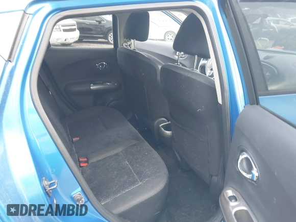 2012 Nissan Juke SL with VIN JN8AF5MV5CT116291, listed as a IAAI auction lot 41325612 with 215,235 mi miles. Bid and sale history available at carsss.com. Image 8.