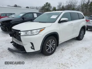 2018 Toyota Highlander SE z VIN 5TDJZRFH3JS556538, wystawiony jako IAAI lot #41470898 z przebiegiem 149 464 mil mil oraz . Historia ofert i sprzedaży dostępna na DreamBid. Obrazek 18.