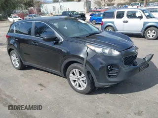 2017 Kia Sportage LX z VIN KNDPMCACXH7223646, wystawiony jako IAAI lot #41753035 z przebiegiem 111 927 mil mil oraz . Historia ofert i sprzedaży dostępna na DreamBid. Obrazek 1.