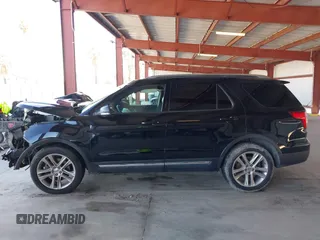 2017 Ford Explorer XLT with VIN 1FM5K7D83HGA69904, listed as a IAAI auction lot 41878052 with Not Provided miles and . Bid and sale history available at carsss.com. Image 14.