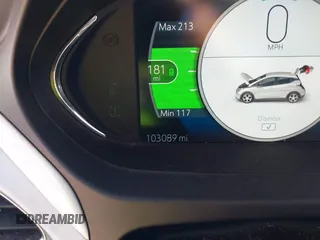 2018 Chevrolet Bolt EV Premier z VIN 1G1FX6S04J4116505, wystawiony jako IAAI lot #42258808 z przebiegiem 103 089 mil mil oraz . Historia ofert i sprzedaży dostępna na DreamBid. Obrazek 16.