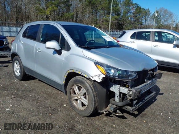 2020 Chevrolet Trax LS with VIN KL7CJKSB8LB037128, listed as a IAAI auction lot 41761398 with 134,909 mi miles. Bid and sale history available at carsss.com. Image 1.
