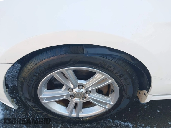 2013 Ford Mustang V6 with VIN 1ZVBP8AM6D5275902, listed as a IAAI auction lot 41750633 with 246,762 mi miles and . Bid and sale history available at DreamBid. Image 17.