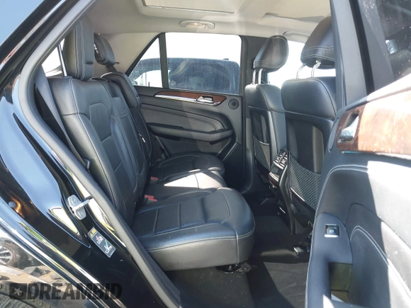 2015 Mercedes-Benz M 400 with VIN 4JGDA5GB1FA510309, listed as a IAAI auction lot 41603810 with 109,391 mi miles and . Bid and sale history available at DreamBid. Image 8.